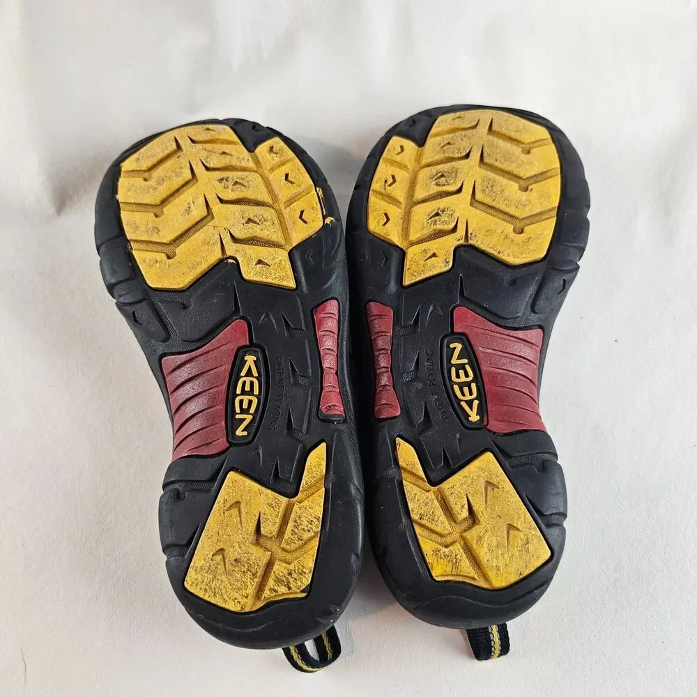 KEEN Newport H2 Womens Approx Sz 9 Red Waterproof Sport Hiking Sandals Outdoor - Picture 7 of 12